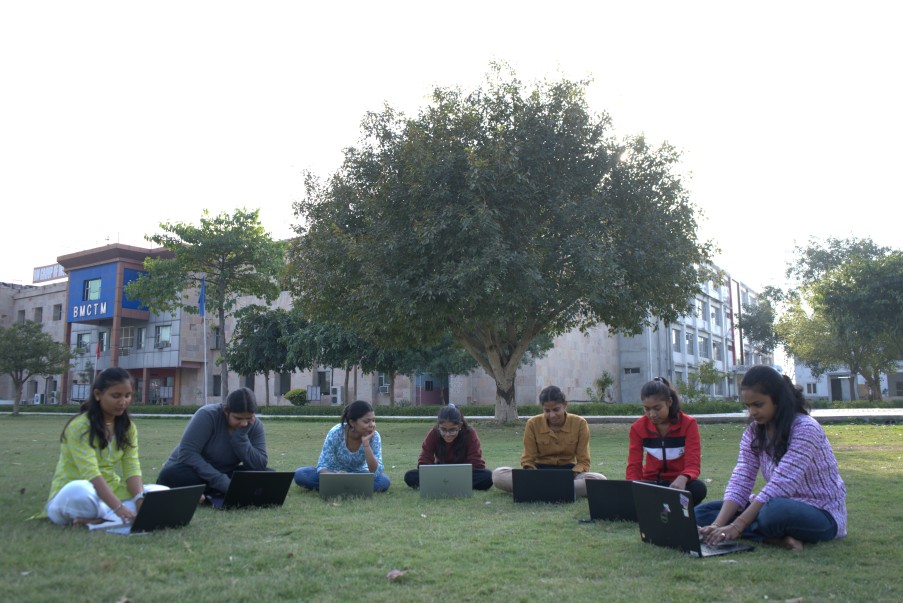 LUSH GREEN GARDEN CAMPUS